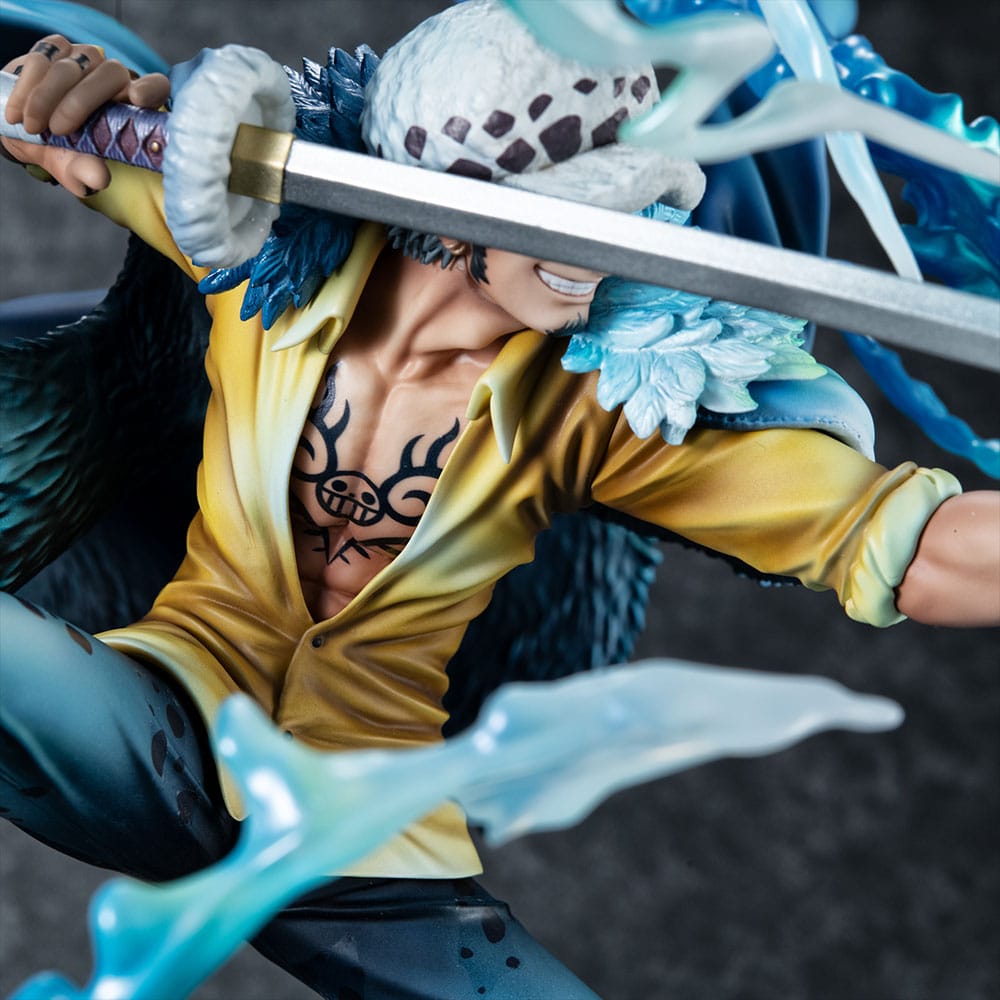 One Piece Portrait Of Pirates WA-MAXIMUM PVC Statue Trafalgar Law The Surgeon of Death Awaken Ver. 27 cm