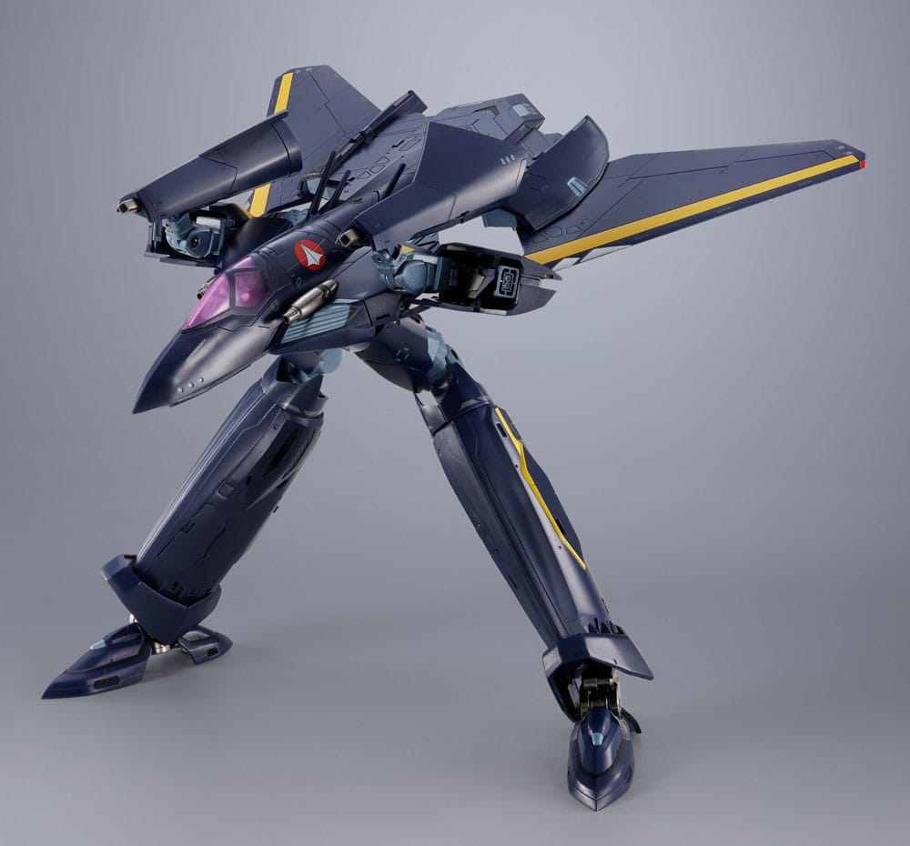Macross 7 DX Chogokin Action Figure VF-17S Nightmare Stealthvalkyrie (Gamlin Kizaki use) 25 cm